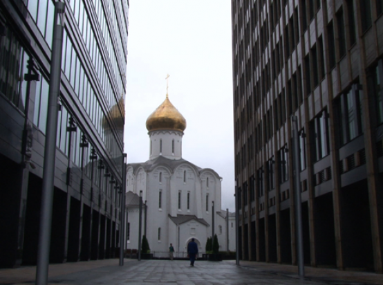 MOSCOW FROM DAWN TILL DUSK | dir. Mirosław Dembiński, Maciej Drygas