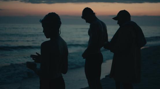 THE LAST WHISTLE | dir. Karol Lindholm