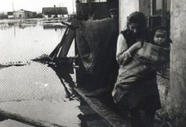 FLOOD | dir. Jerzy Bossak, Wacław Kaźmierczak, Jerzy Bossak, Wacław Kaźmierczak, Wacław Kaźmierczak, Jerzy Bossak, Jerzy Bossak, Wacław Kaźmierczak, Wacław Kaźmierczak, Jerzy Bossak, Jerzy Bossak, Wacław Kaźmierczak, Wacław Kaźmierczak, Jerzy Bossak, Jerzy Bossak, Wacław Kaźmierczak, Jerzy Bossak, Wacław Kaźmierczak, Jerzy Bossak, Wacław Kaźmierczak