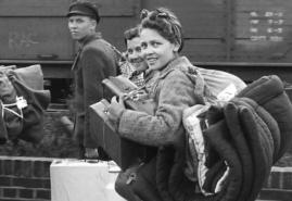 CULTURE: „TO PRZEJMUJĄCO SMUTNA DIAGNOZA NA TEMAT GATUNKU LUDZKIEGO NAZNACZONEGO POPĘDEM AUTODESTRUKCJI”. O „POCIĄGACH" MACIEJA J. DRYGASA