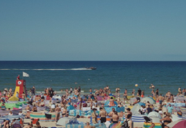 „BEZ PRACY NIE MA SANDACZY” – RECENZJA FILMU „BAŁTYK” [FILMWEB]