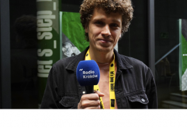 „SPOTKAŁEM SIĘ Z MORDERCĄ SWOJEGO OJCA". RAFAŁ ŁYSAK W ROZMOWIE Z TADEUSZEM MARKIEM O FILMIE "DWA PAPIEROSY"